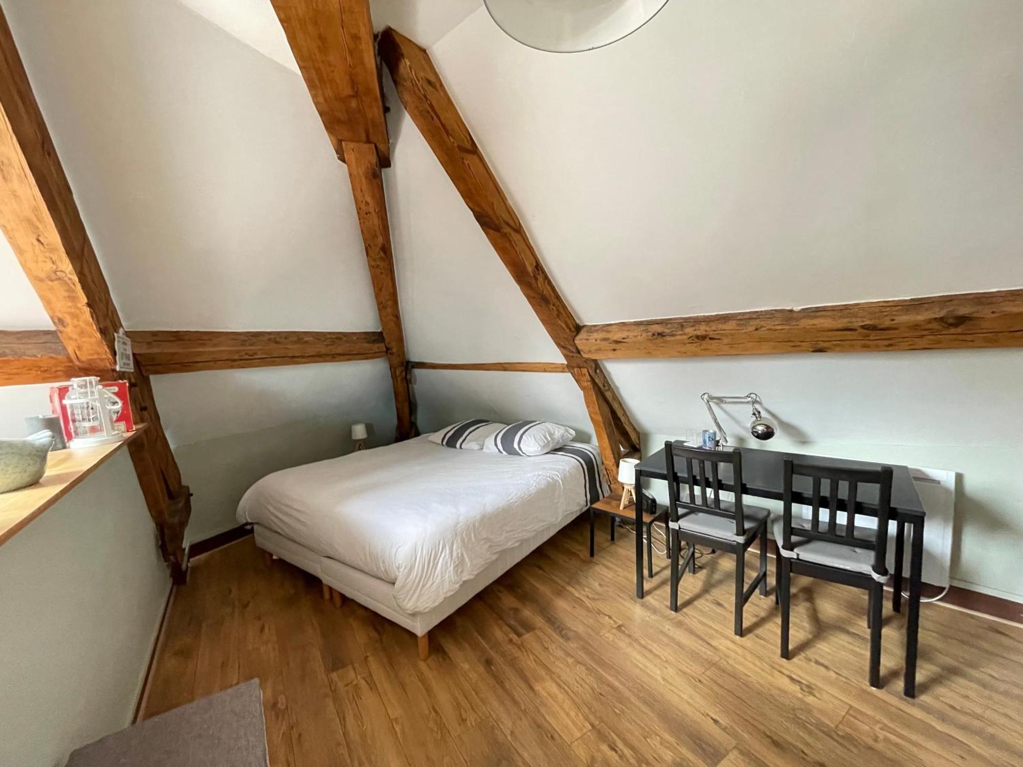 Grand Studio Bayeux: Cozy 3-Star in Historic Center Apartment Exterior photo